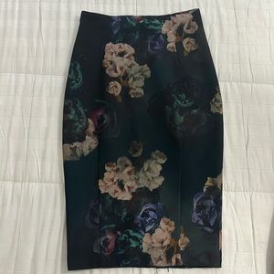H &M Pencil Skirt size 4